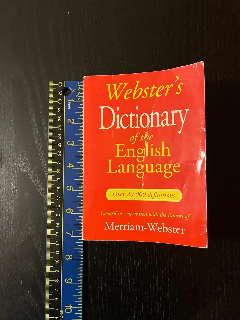 Merriam Webster English Language Dictionary Red Paperback Book 📚
